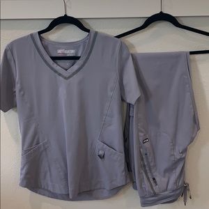 Greys Anatomy by barco IMPACT scrub set